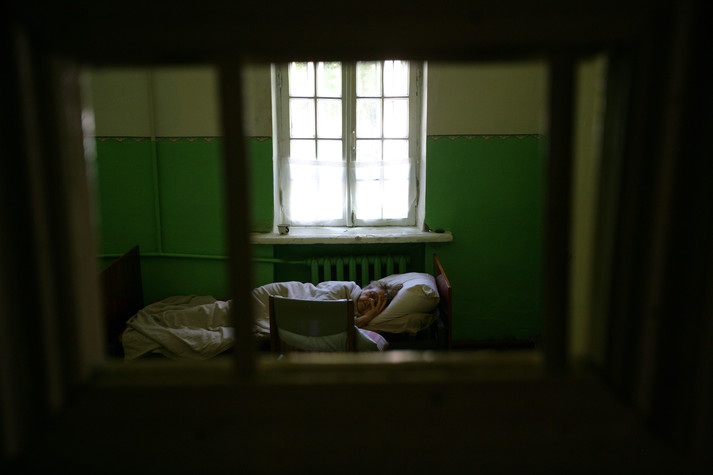 Полтава, 15 августа 2005 г.
Снимки из отделения для ВИЧ-позитивных пациентов полтавской психиатрической больницы.