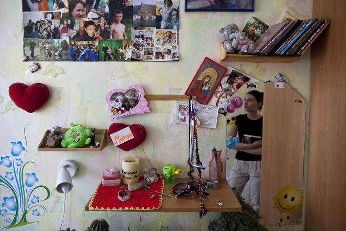 Одесса, сентябрь 2011.
Приют фонда «Дорога к дому». Здесь дети улицы могут попытаться начать новую жизнь, получить консультации и поддержку социальных работников, в некоторых случаях – жить продолжительное время, как в общежитии.